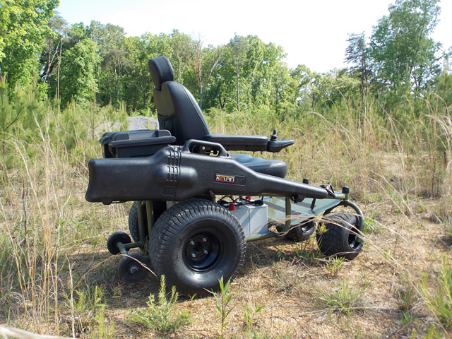 nomad-powered-wheelchair-7